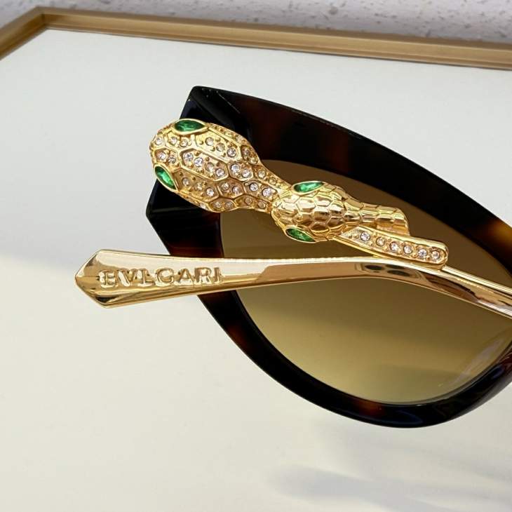Picture of Bvlgari Sunglasses _SKUfw77619576fw